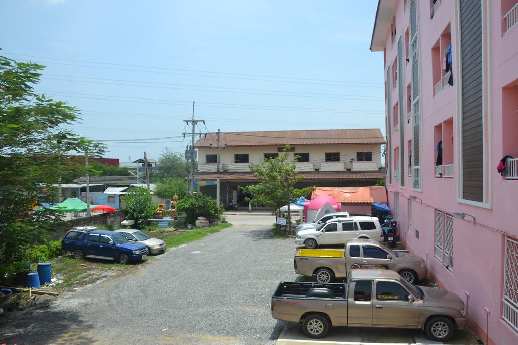 Bun Som Apartment Ban Don Lang Dış mekan fotoğraf